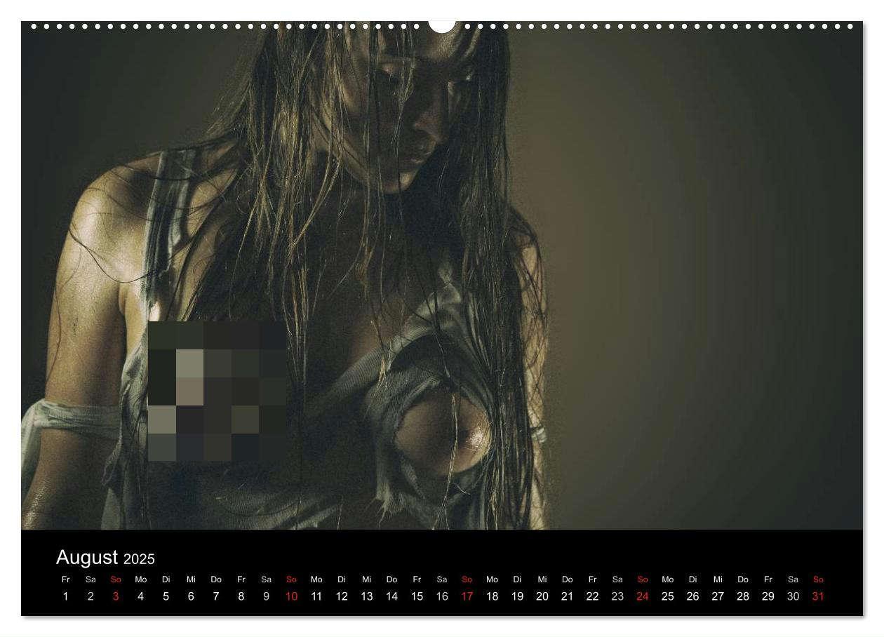 Bild: 9783435661749 | DIRTY GIRLS Frauen in Wasser und Öl (Wandkalender 2025 DIN A2...