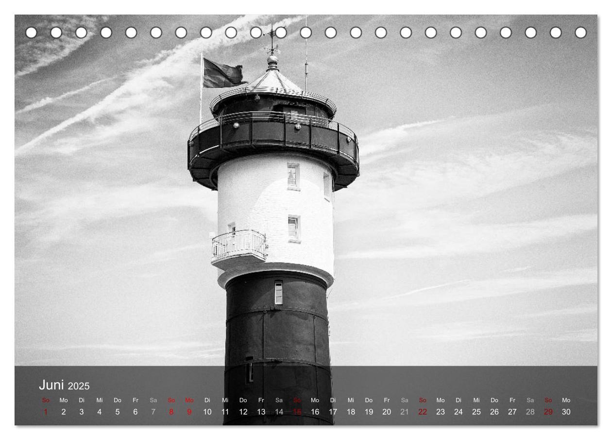 Bild: 9783435378319 | Wangerooge Noir (Tischkalender 2025 DIN A5 quer), CALVENDO...