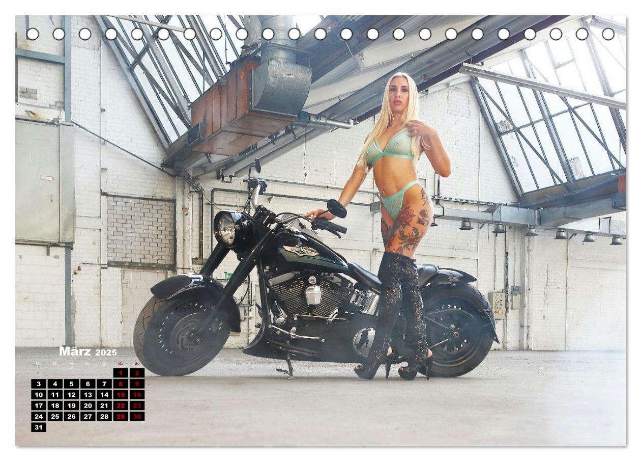 Bild: 9783383963728 | Motorräder und Sexy Girls (Tischkalender 2025 DIN A5 quer),...