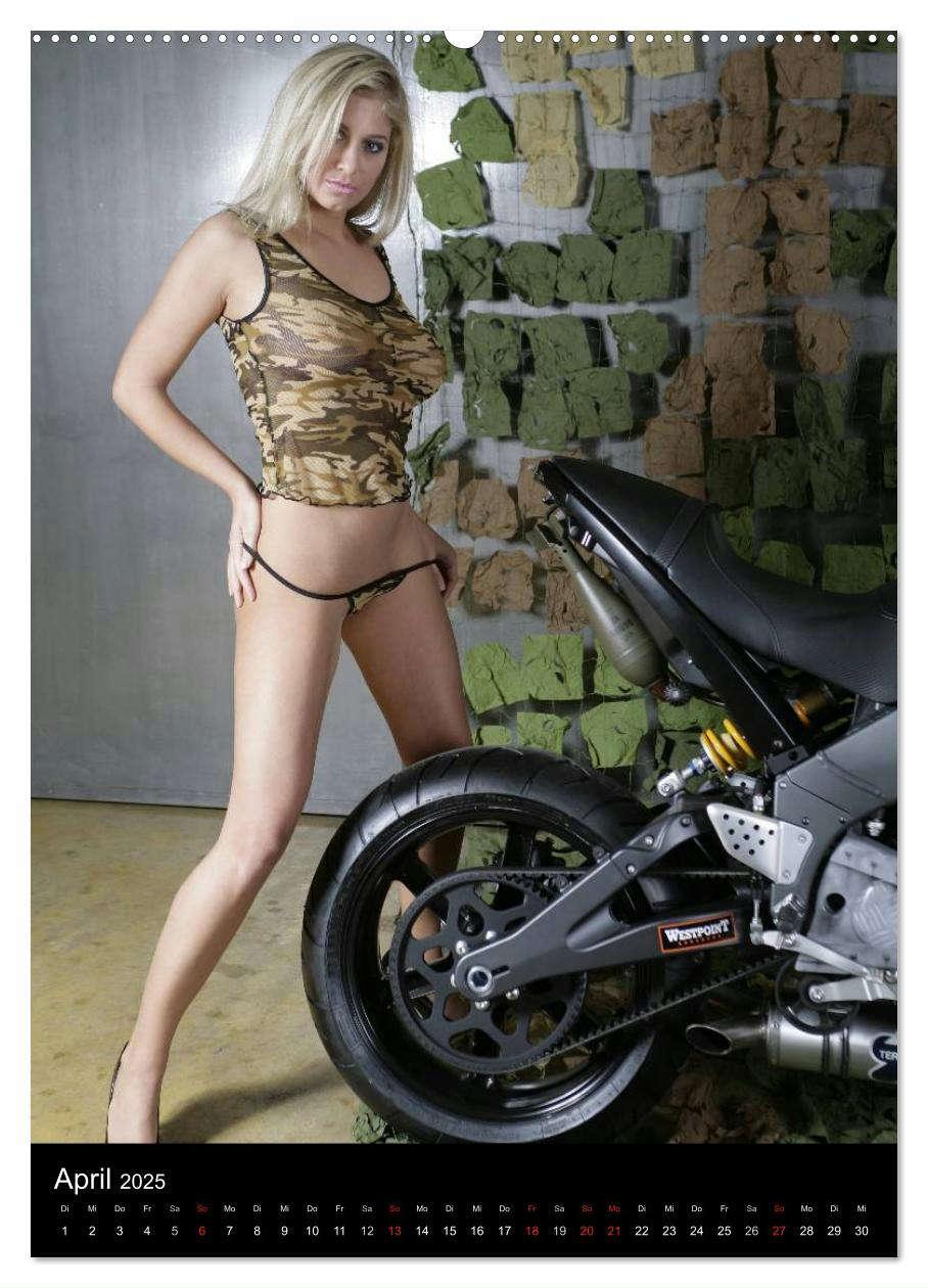 Bild: 9783457070697 | Bikes and Babes (Wandkalender 2025 DIN A2 hoch), CALVENDO...