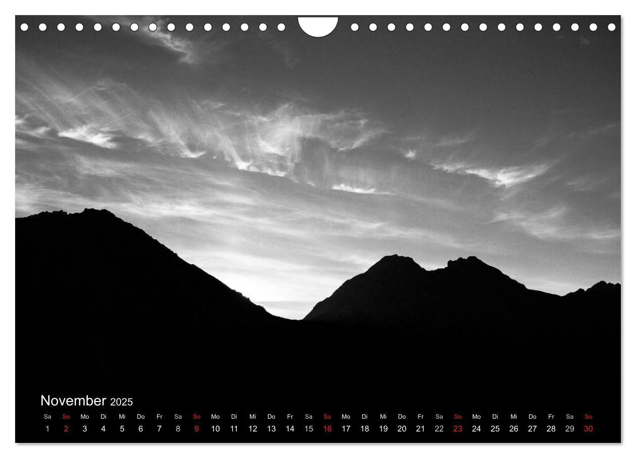 Bild: 9783435660377 | BERGE IN SCHWARZ WEISS (Wandkalender 2025 DIN A4 quer), CALVENDO...