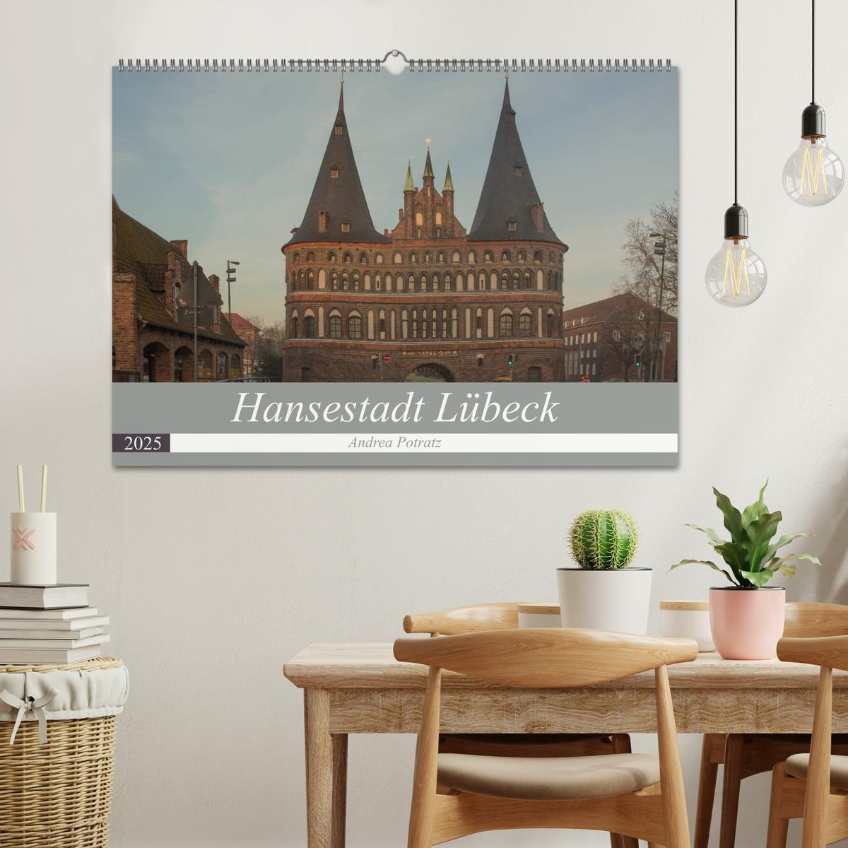 Bild: 9783435682645 | Hansestadt Lübeck (Wandkalender 2025 DIN A2 quer), CALVENDO...