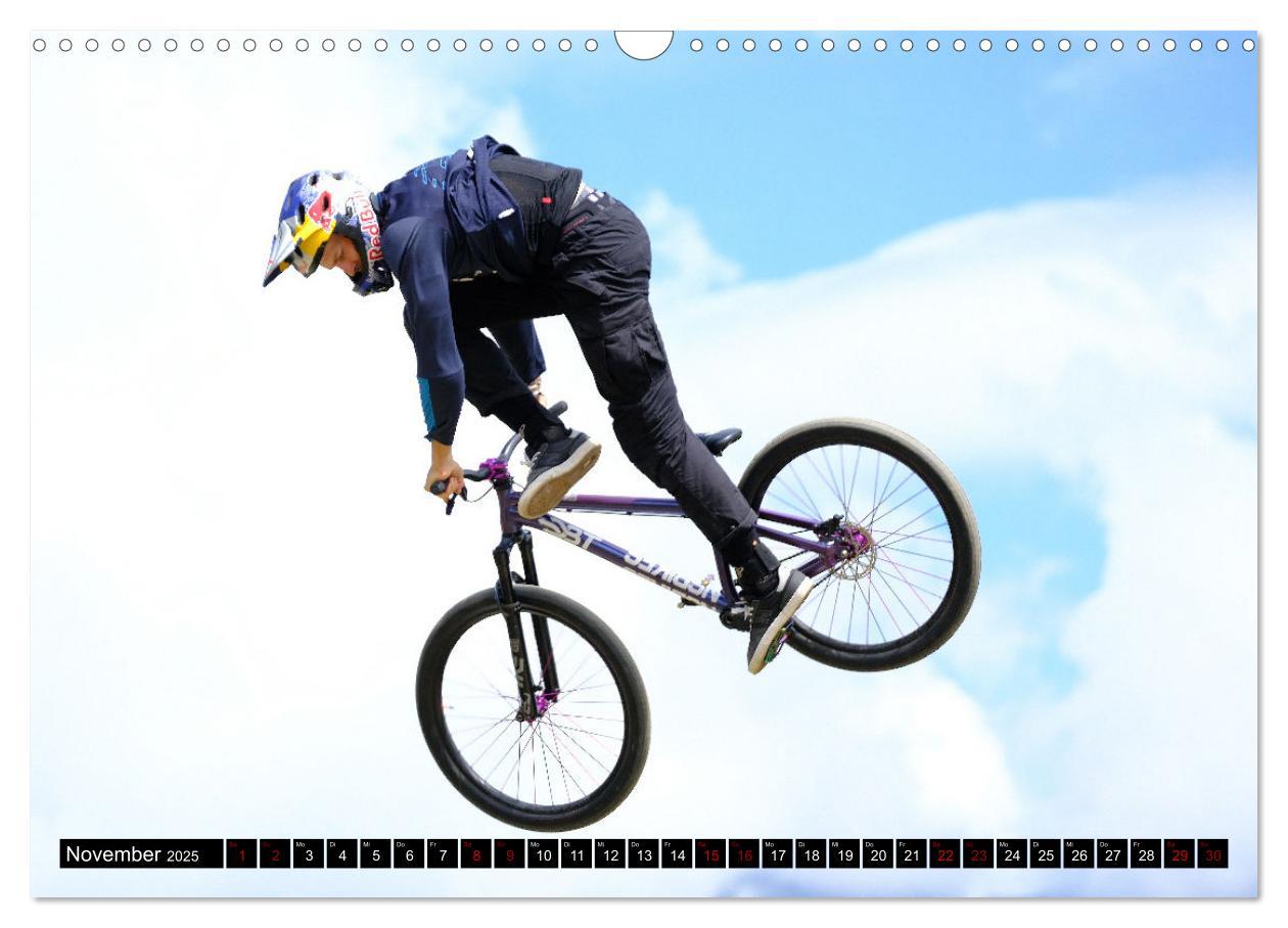 Bild: 9783383892110 | Slopestyle Mountainbike (Wandkalender 2025 DIN A3 quer), CALVENDO...