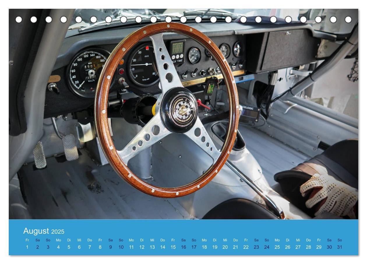 Bild: 9783435134243 | Jaguar E-Type Memorial (Tischkalender 2025 DIN A5 quer), CALVENDO...