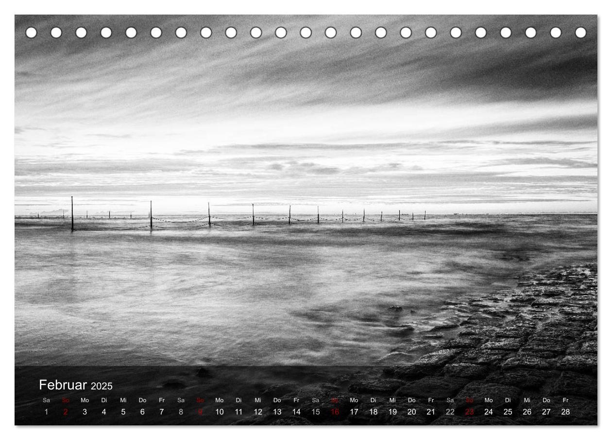 Bild: 9783435378319 | Wangerooge Noir (Tischkalender 2025 DIN A5 quer), CALVENDO...