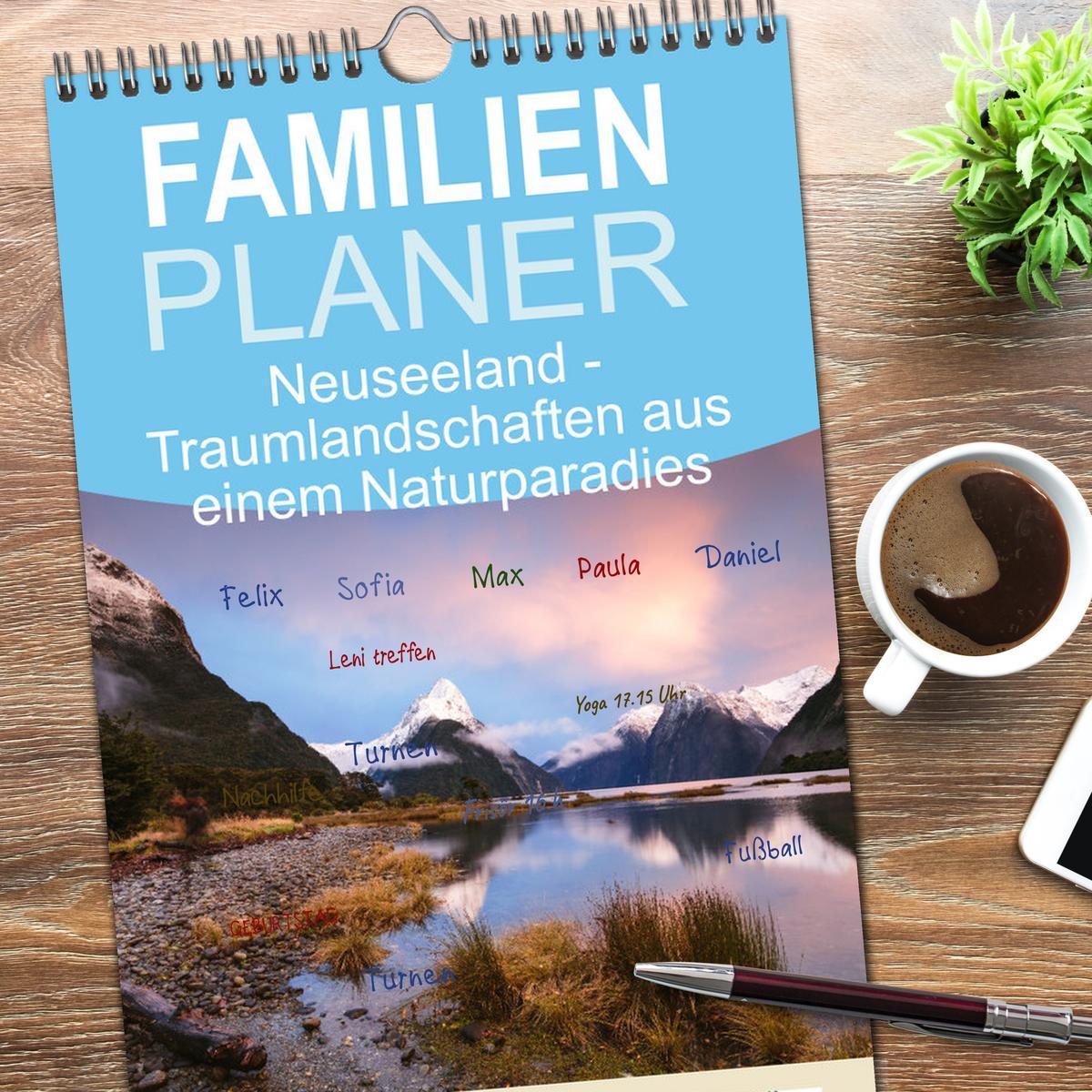 Bild: 9783457101711 | Familienplaner 2025 - Neuseeland - Traumlandschaften aus einem...