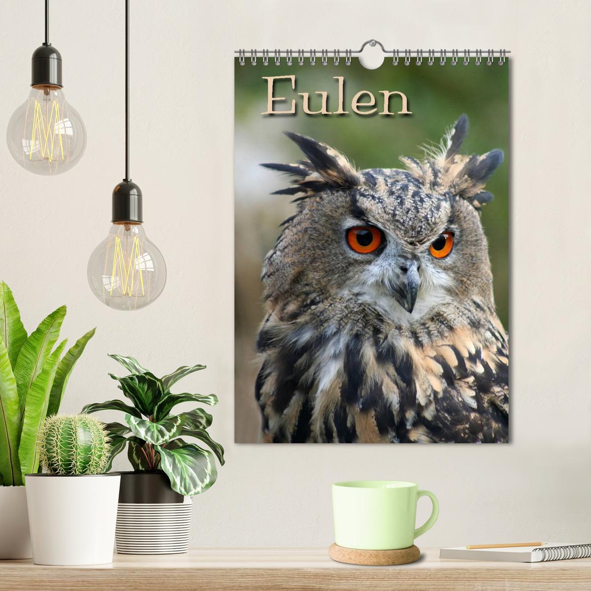 Bild: 9783457068915 | Eulen (Wandkalender 2025 DIN A4 hoch), CALVENDO Monatskalender | 2025