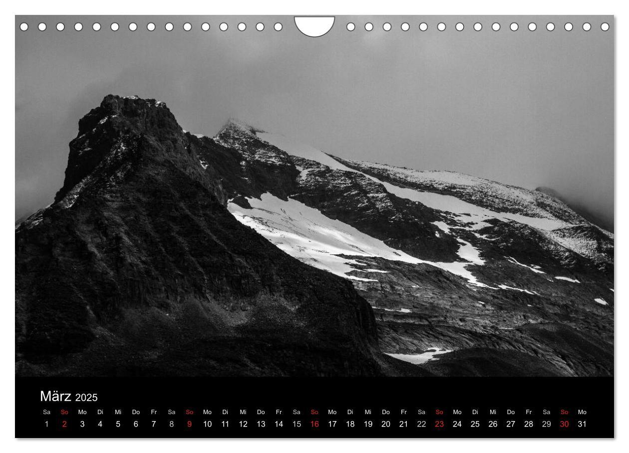 Bild: 9783435660377 | BERGE IN SCHWARZ WEISS (Wandkalender 2025 DIN A4 quer), CALVENDO...