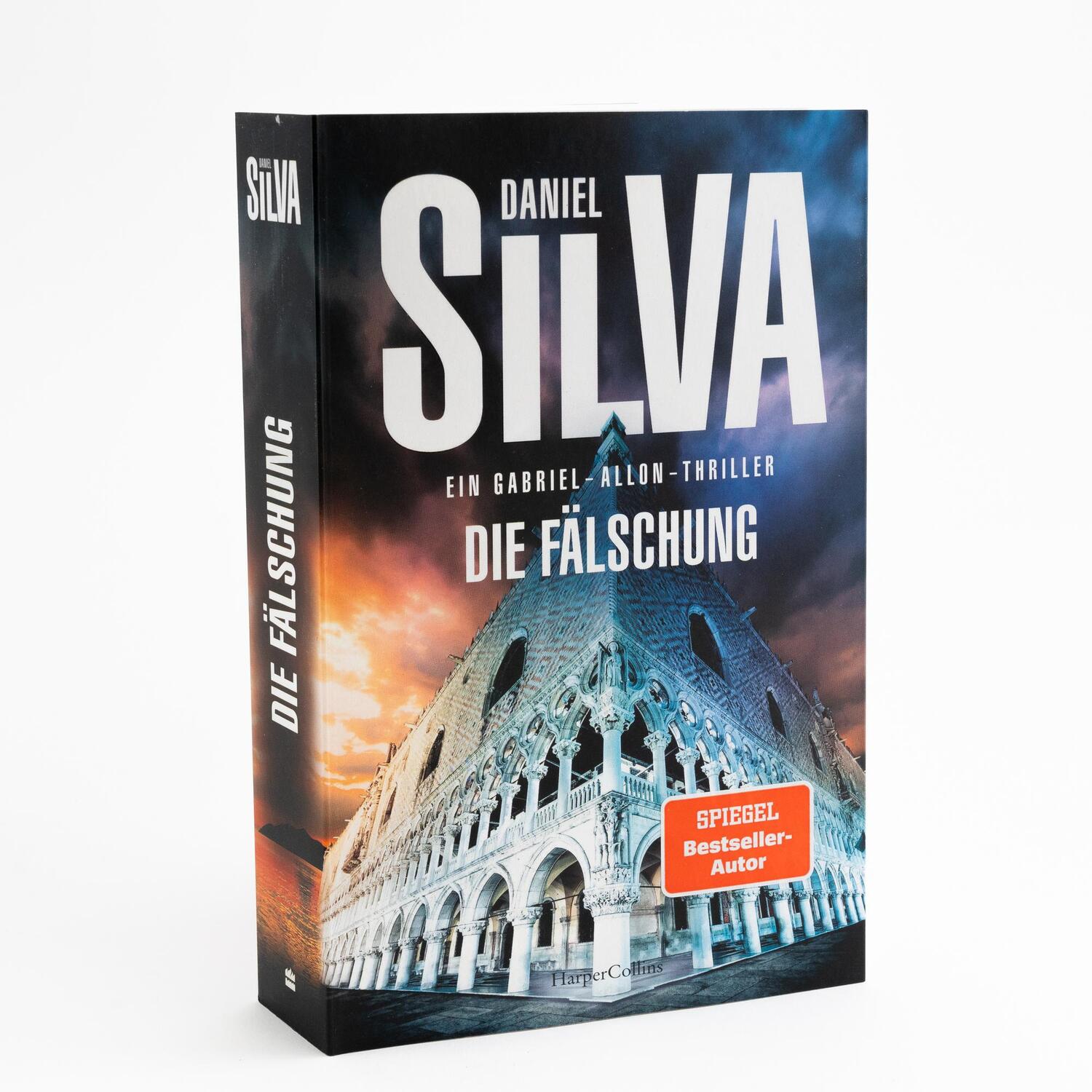 Bild: 9783365004319 | Die Fälschung | Daniel Silva | Taschenbuch | Gabriel Allon | 448 S.