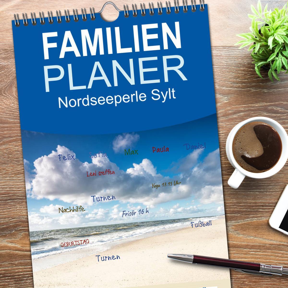 Bild: 9783457115152 | Familienplaner 2025 - Nordseeperle Sylt mit 5 Spalten...