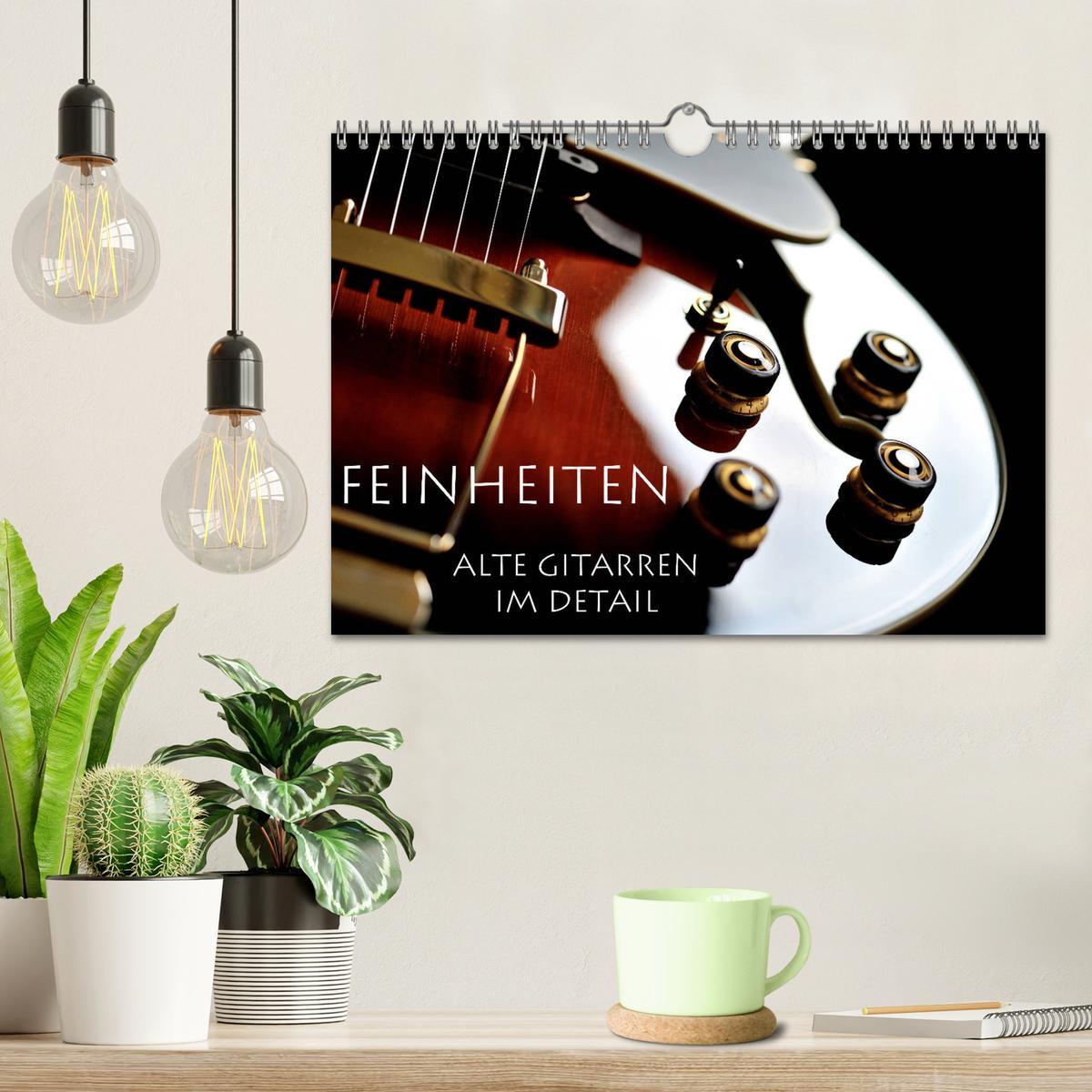 Bild: 9783435432431 | Feinheiten - Alte Gitarren im Detail (Wandkalender 2025 DIN A4...