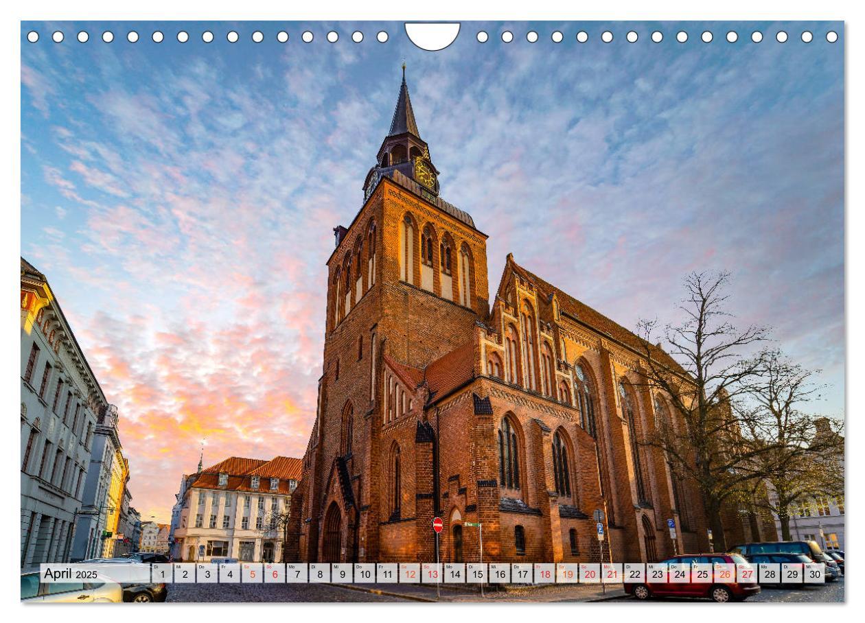 Bild: 9783435242139 | Güstrow Impressionen (Wandkalender 2025 DIN A4 quer), CALVENDO...