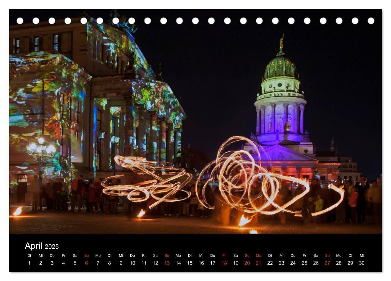 Bild: 9783435768516 | Berlin bei Nacht (Tischkalender 2025 DIN A5 quer), CALVENDO...