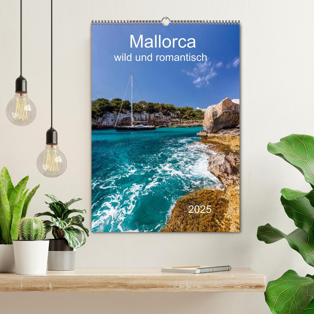 Bild: 9783457040577 | Mallorca - wild und romantisch (Wandkalender 2025 DIN A2 hoch),...