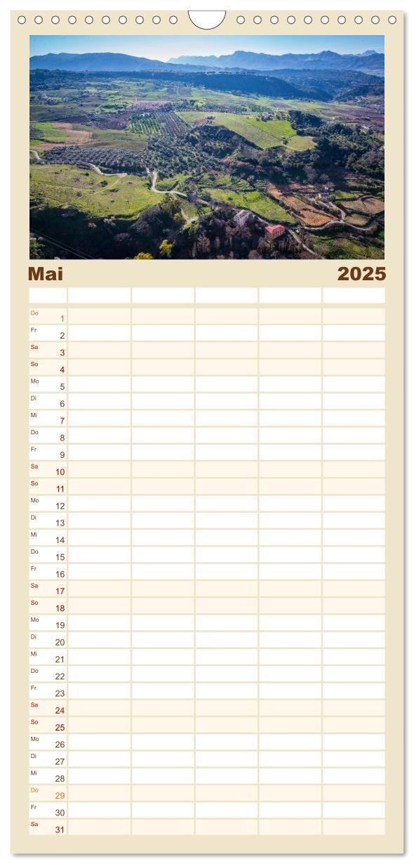 Bild: 9783457113066 | Familienplaner 2025 - Andalusien mit 5 Spalten (Wandkalender, 21 x...