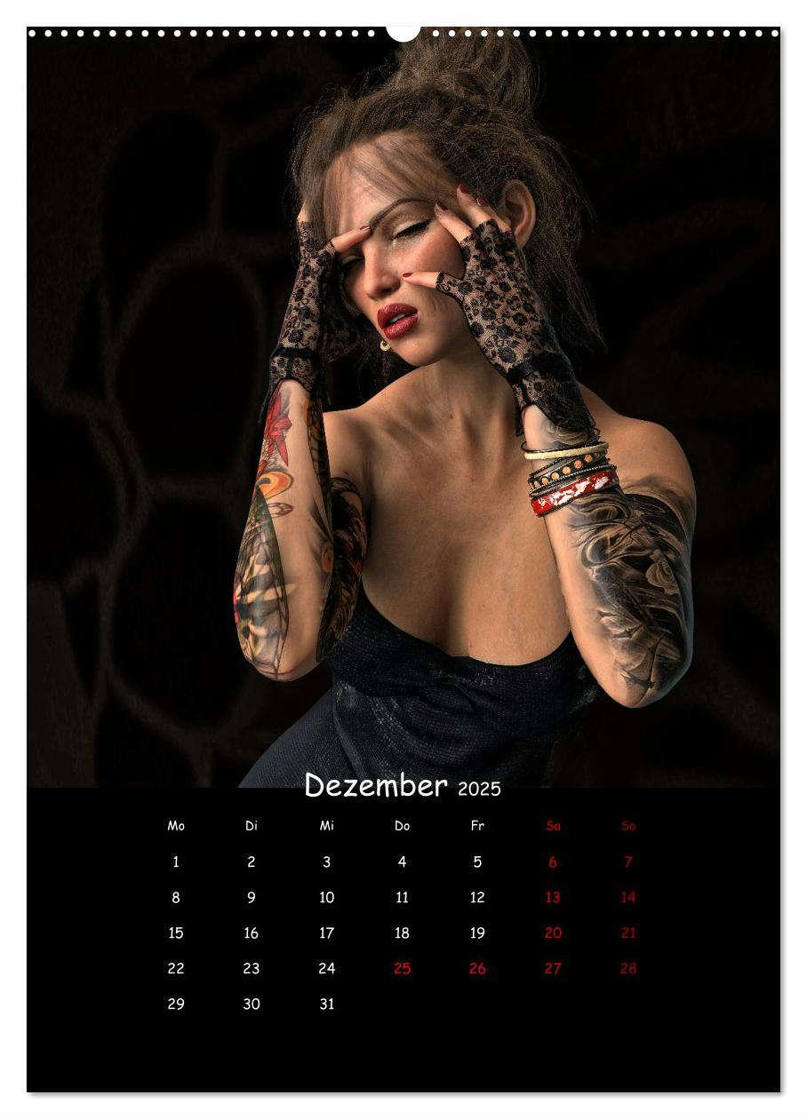 Bild: 9783435890378 | Portraits von tätowierten Frauen (Wandkalender 2025 DIN A2 hoch),...