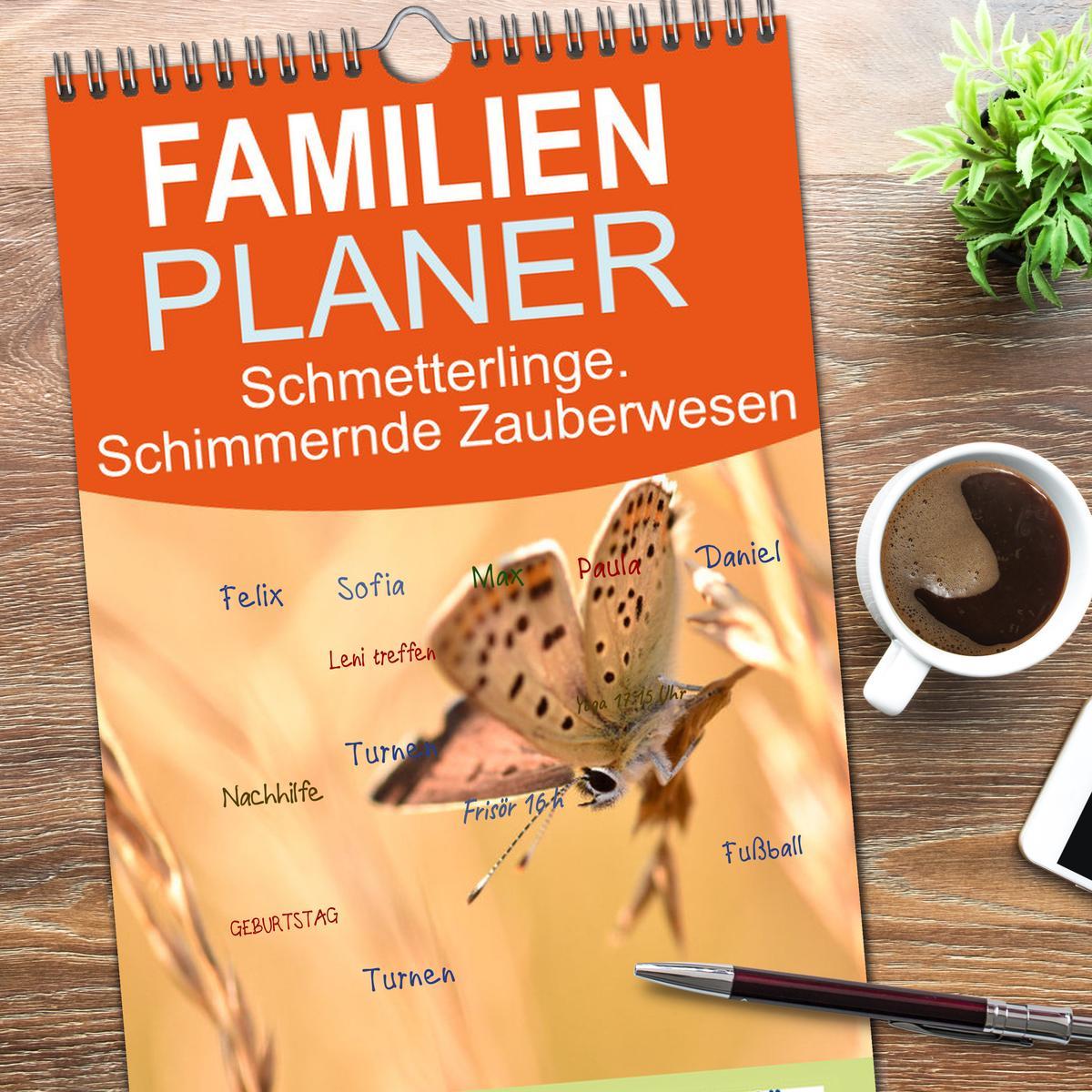 Bild: 9783457102756 | Familienplaner 2025 - Schmetterlinge. Schimmernde Zauberwesen mit 5...