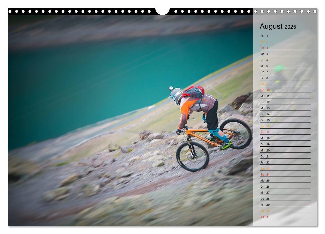 Bild: 9783435537006 | Downhill Moments (Wandkalender 2025 DIN A3 quer), CALVENDO...