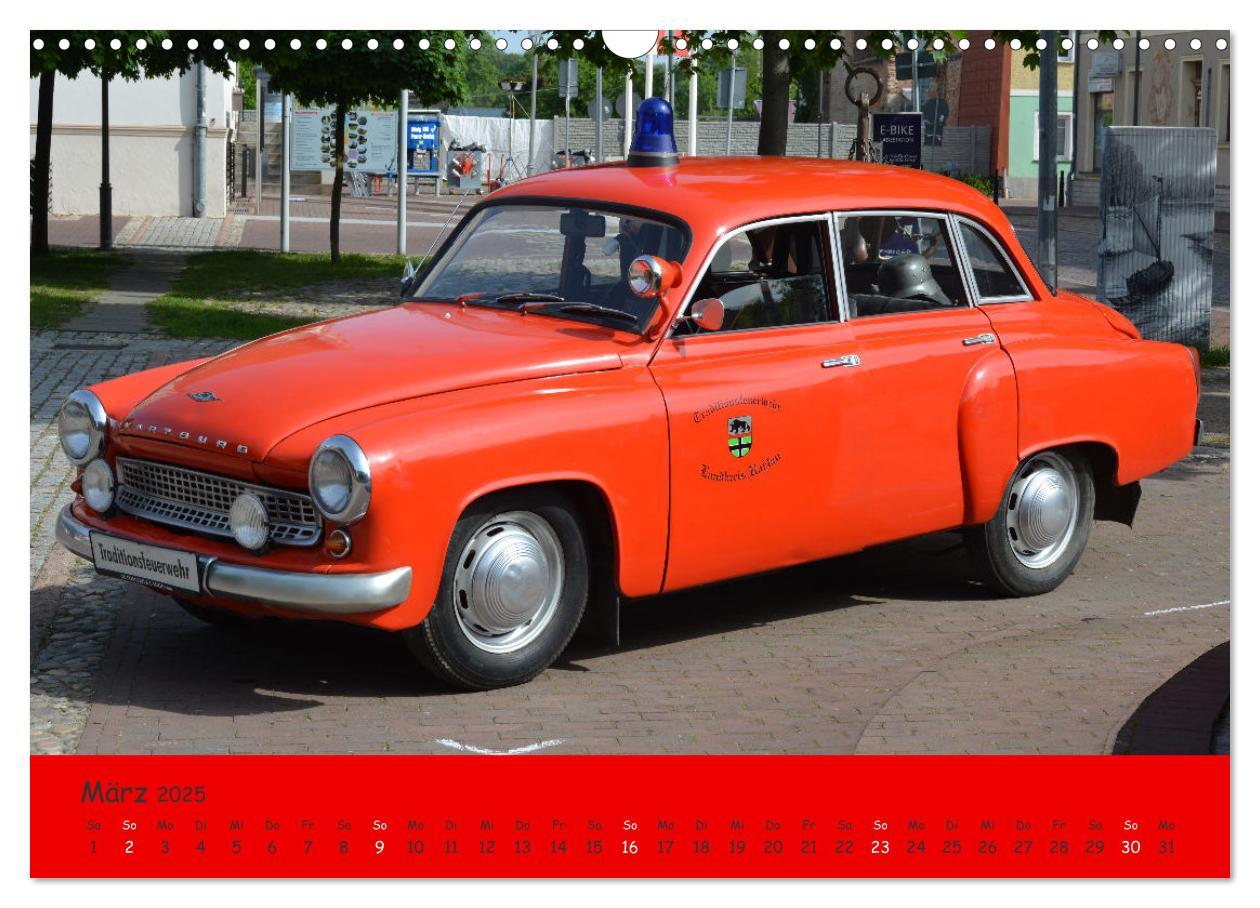 Bild: 9783457186664 | DDR Feuerwehr Klassiker (Wandkalender 2025 DIN A3 quer), CALVENDO...