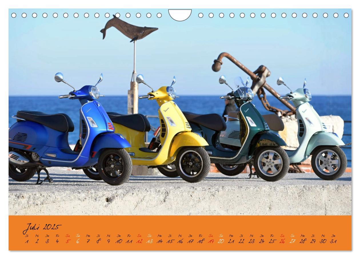 Bild: 9783383977985 | Vespa Liebe (Wandkalender 2025 DIN A4 quer), CALVENDO Monatskalender