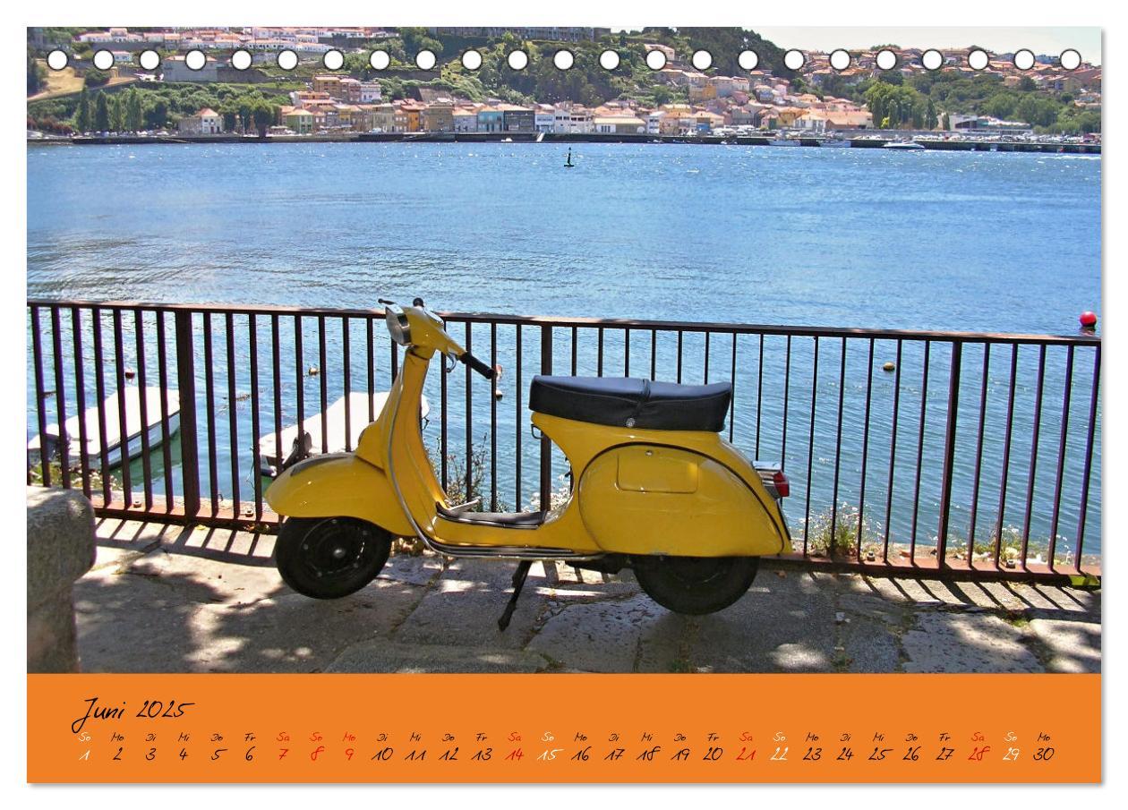 Bild: 9783383977435 | Vespa Liebe (Tischkalender 2025 DIN A5 quer), CALVENDO Monatskalender