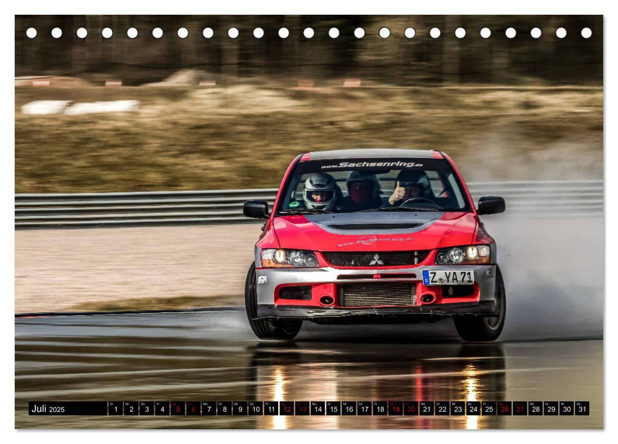 Bild: 9783435399383 | SCHNELL! AUTHENTISCH! MITTENDRIN! - RALLYE! (Tischkalender 2025 DIN...