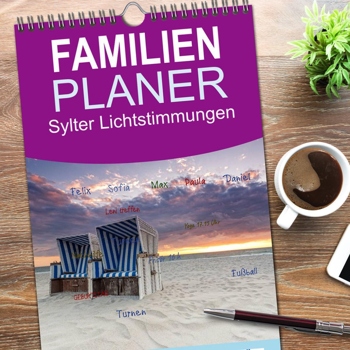 Bild: 9783457115817 | Familienplaner 2025 - Sylter Lichtstimmungen mit 5 Spalten...