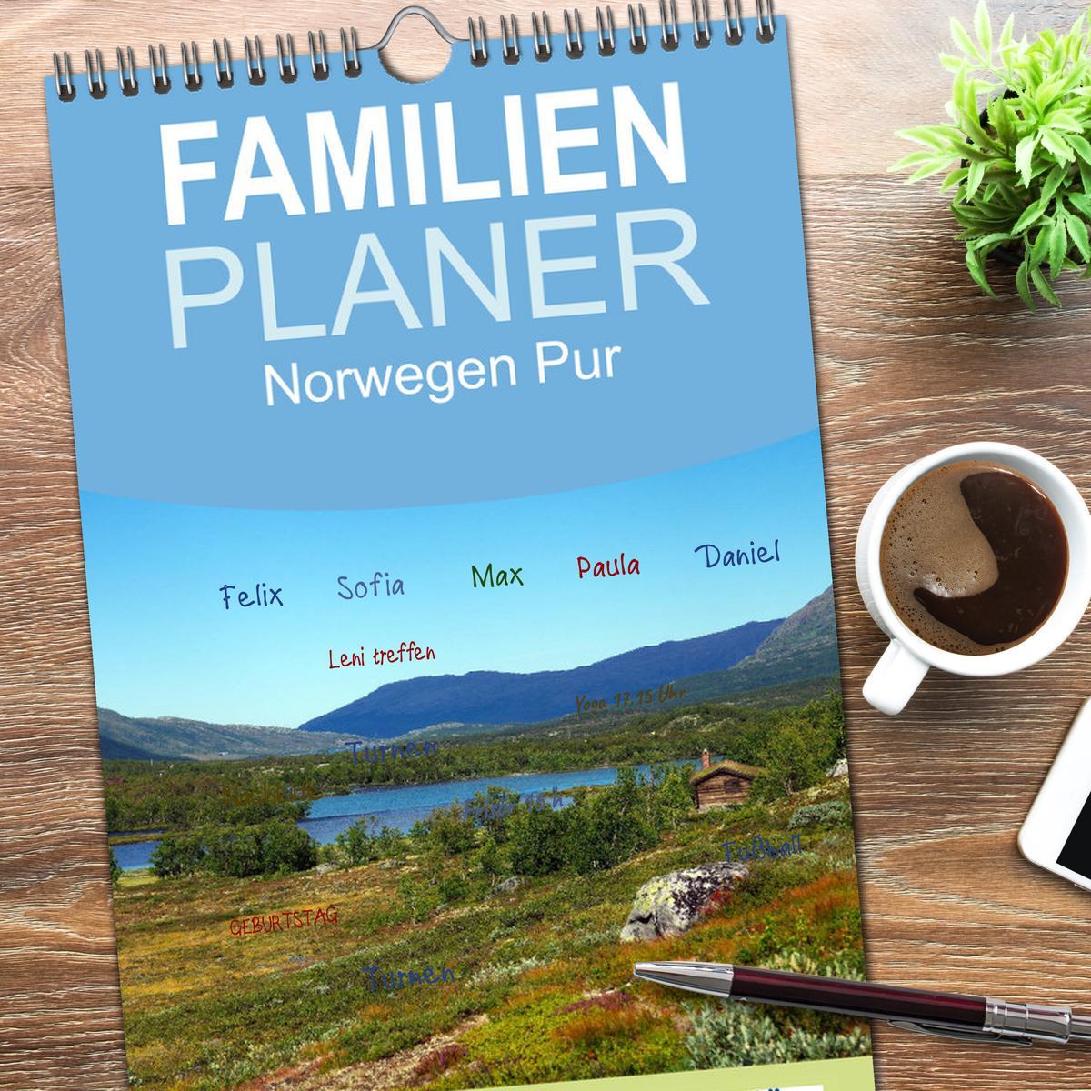 Bild: 9783457122525 | Familienplaner 2025 - Norwegen PUR mit 5 Spalten (Wandkalender, 21...