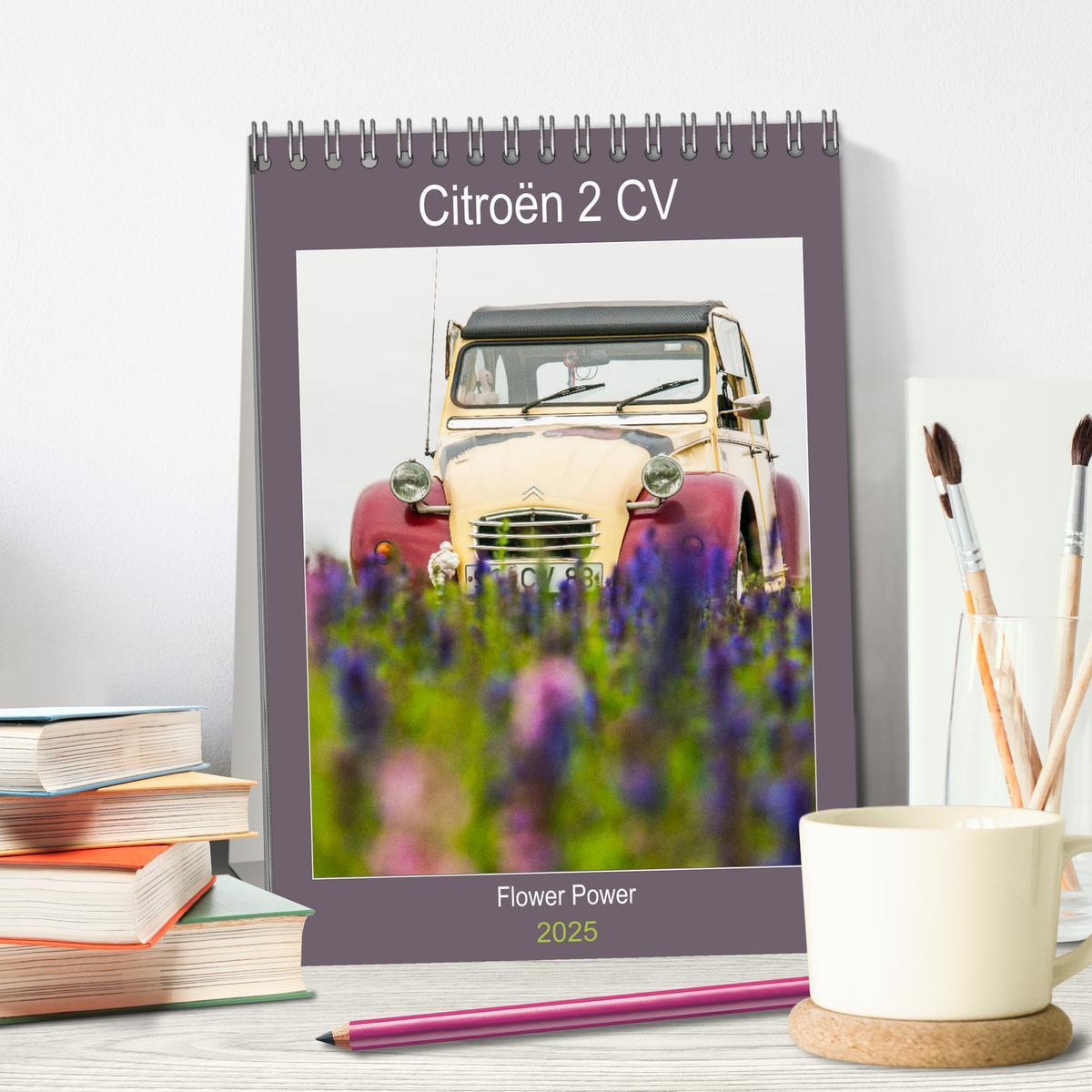 Bild: 9783435940752 | Citroën 2 CV ¿ Flower Power (Tischkalender 2025 DIN A5 hoch),...