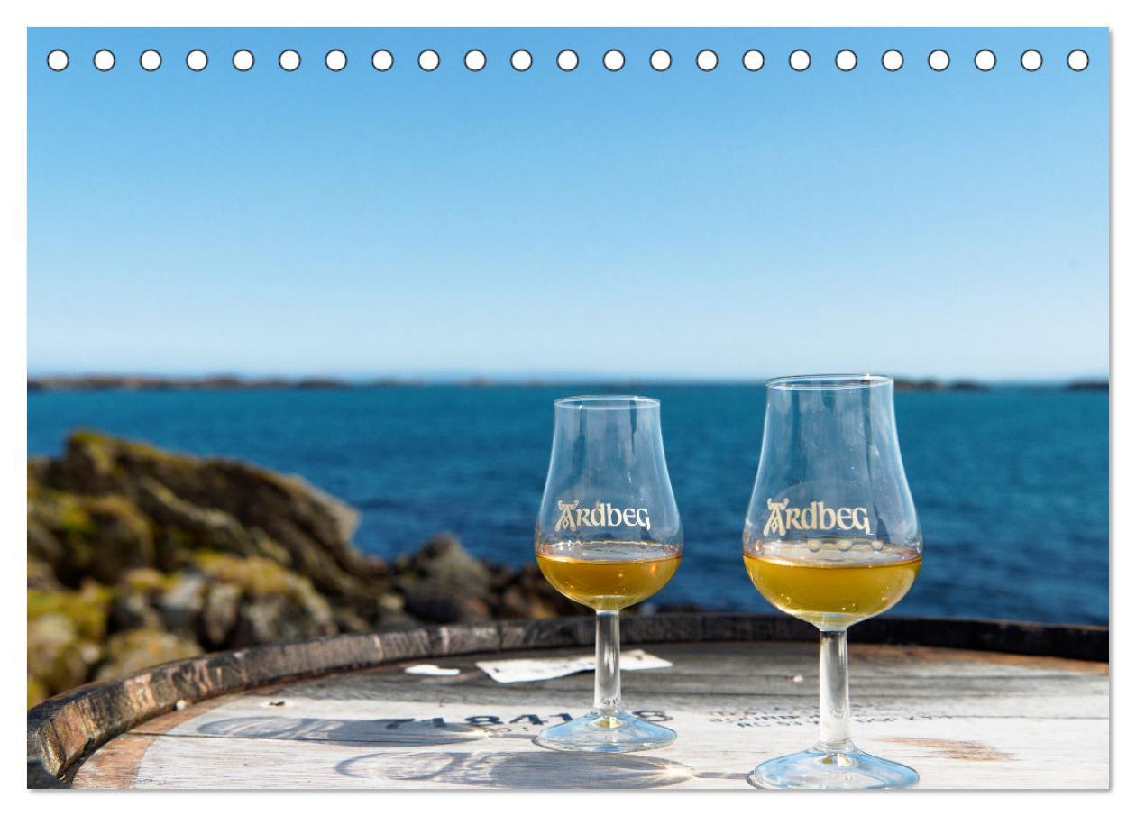 Bild: 9783383952951 | Islay - Heimat des Malt Whisky (Tischkalender 2025 DIN A5 quer),...