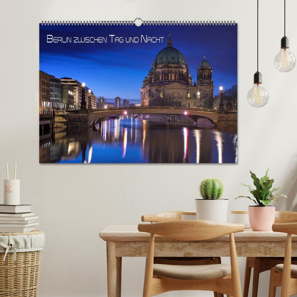 Bild: 9783435565733 | Berlin zwischen Tag und Nacht (Wandkalender 2025 DIN A2 quer),...