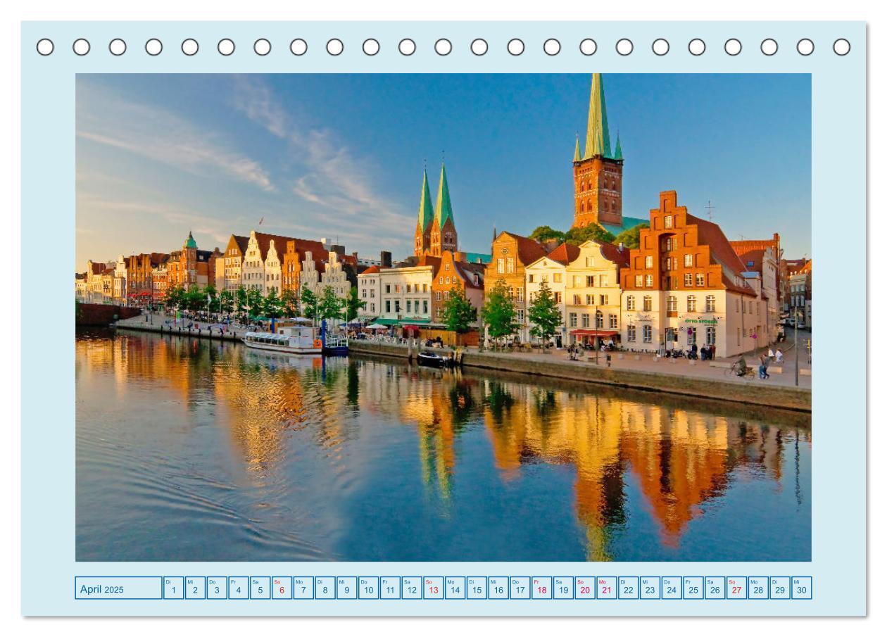 Bild: 9783435066209 | Lübeck Backsteingotik an der Trave (Tischkalender 2025 DIN A5...