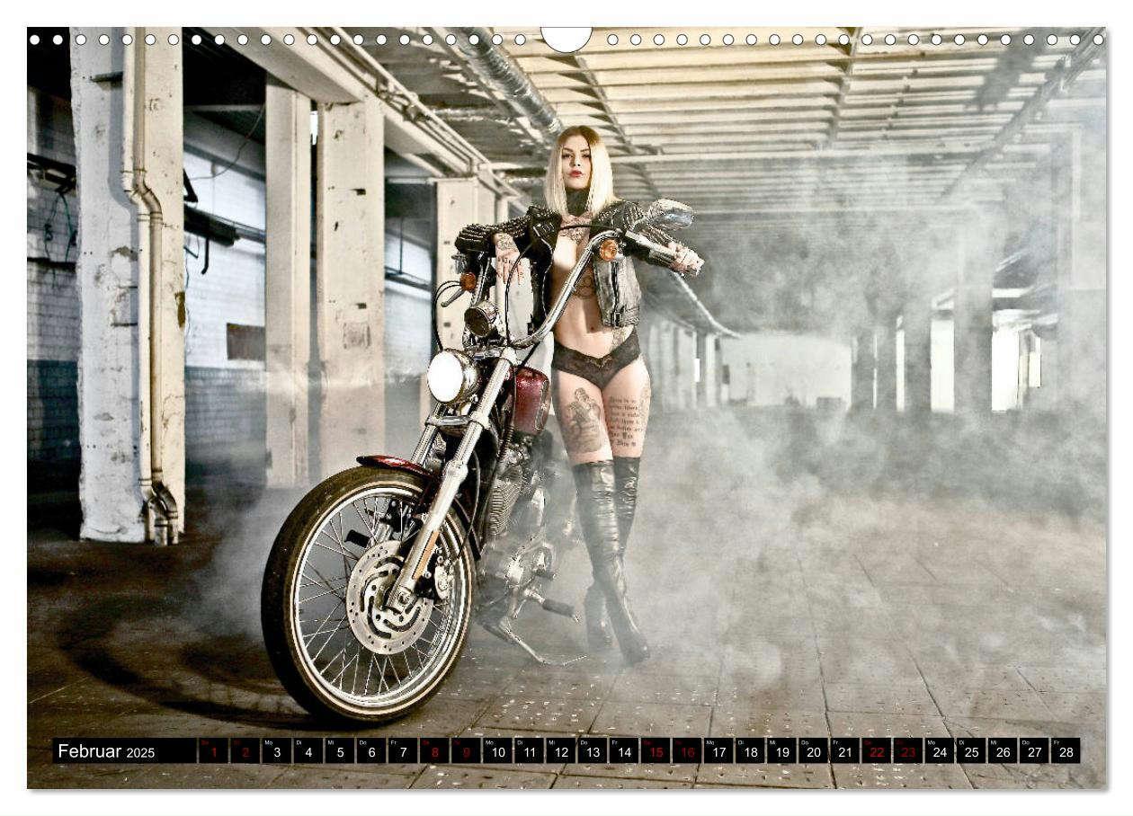 Bild: 9783435115730 | Motorräder und Sexy Girls (Wandkalender 2025 DIN A3 quer), CALVENDO...