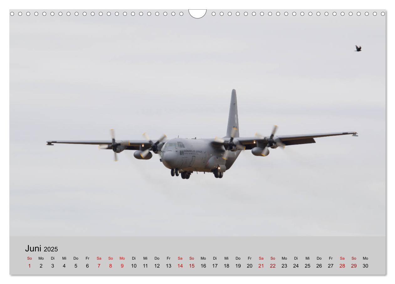 Bild: 9783435375417 | Transportflugzeug C-130 Hercules (Wandkalender 2025 DIN A3 quer),...