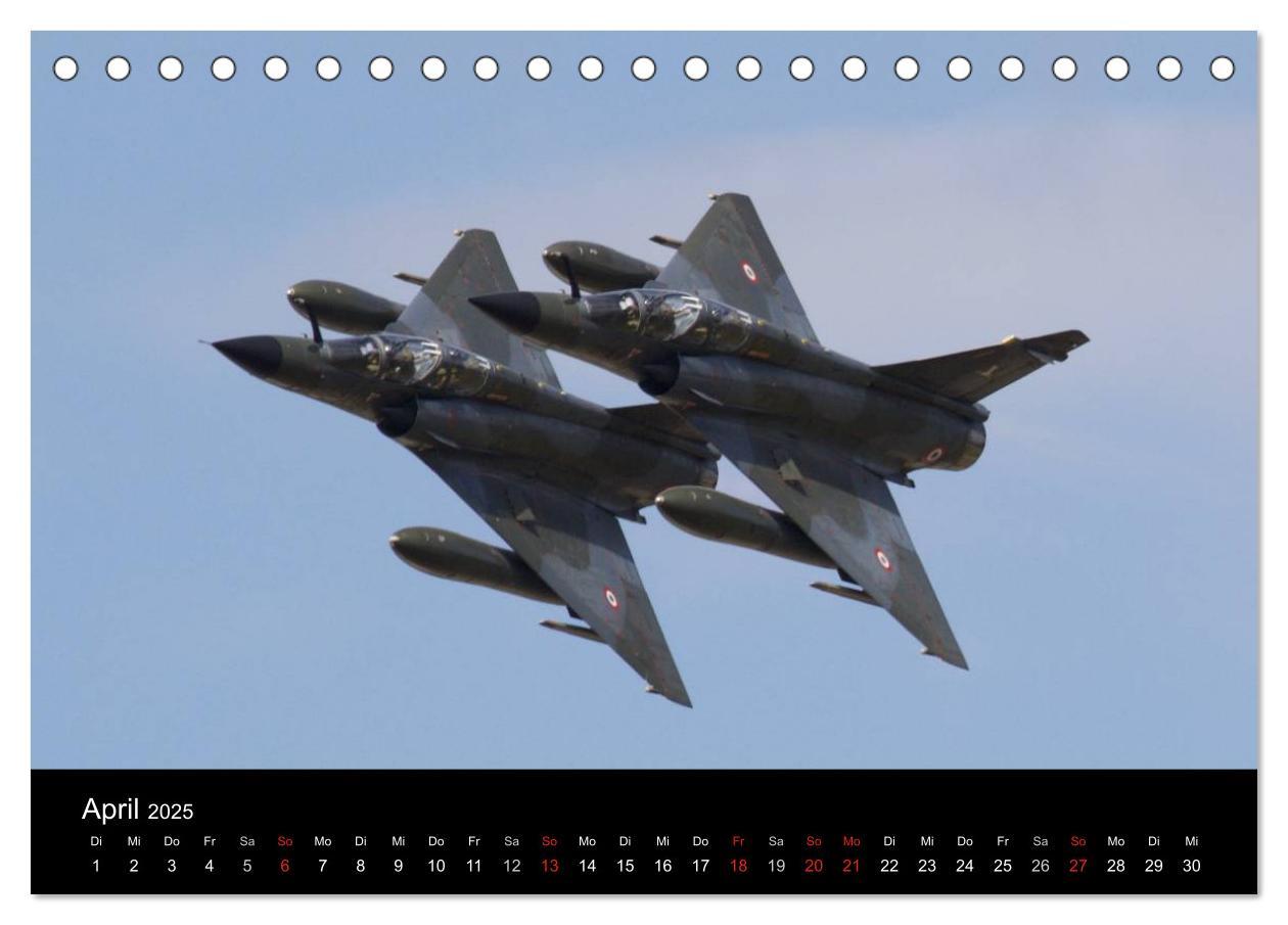 Bild: 9783435470754 | Militärflugzeuge 2025 (Tischkalender 2025 DIN A5 quer), CALVENDO...