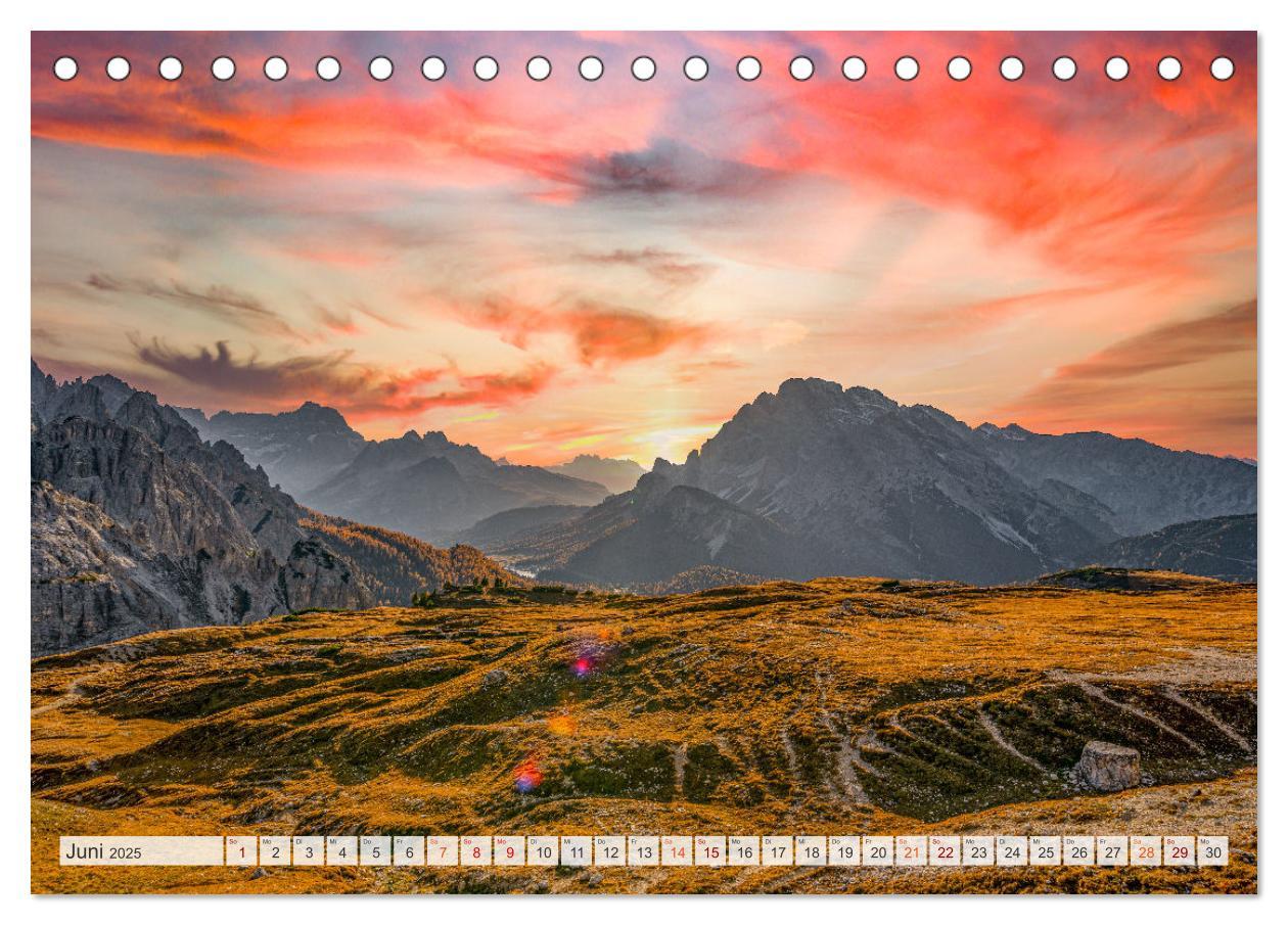 Bild: 9783383996672 | Bergwanderung Dolomiten rund um die Drei Zinnen (Tischkalender 2025...