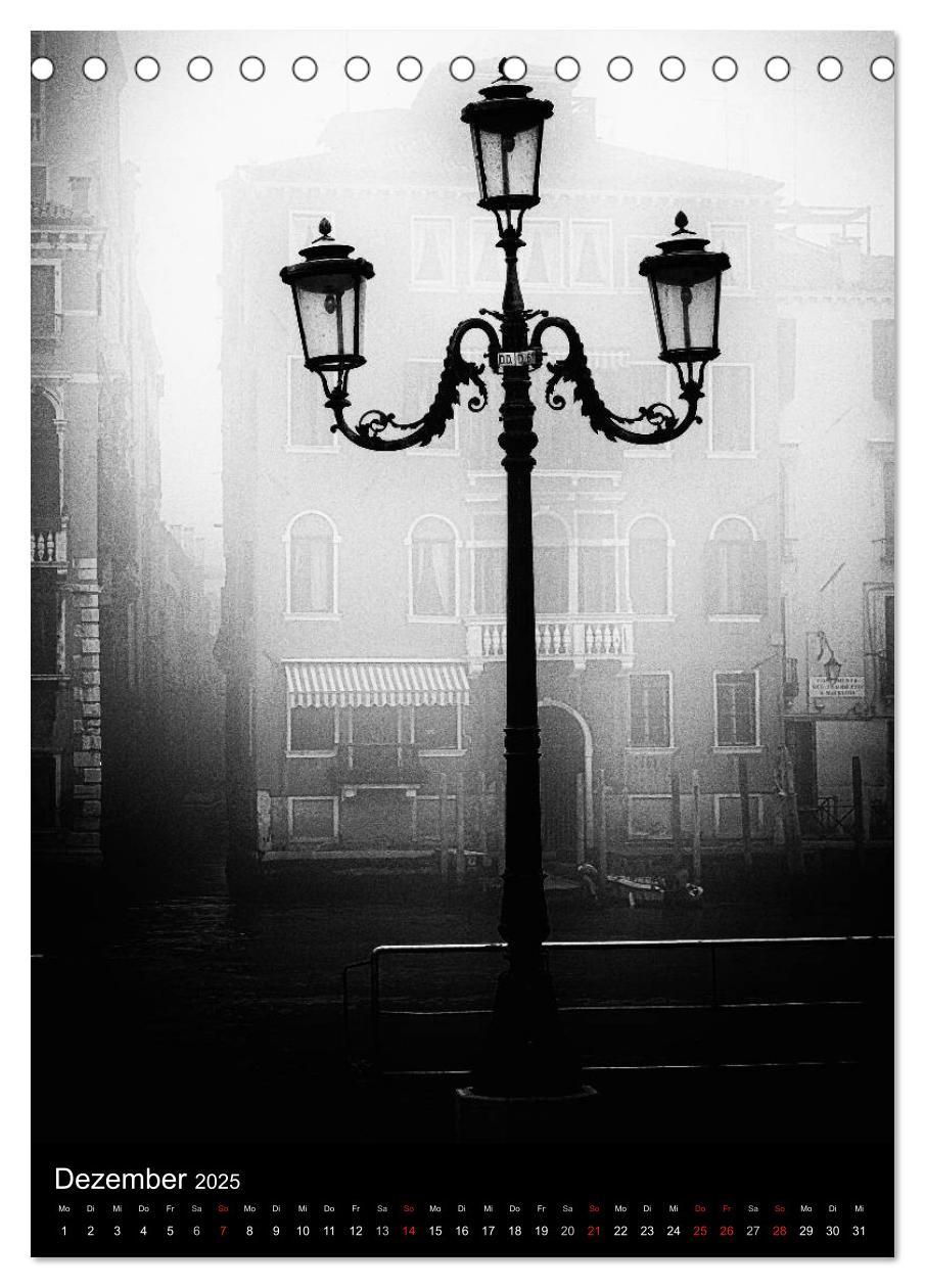 Bild: 9783457056196 | Venice Noir - Das etwas andere Venedig (Tischkalender 2025 DIN A5...