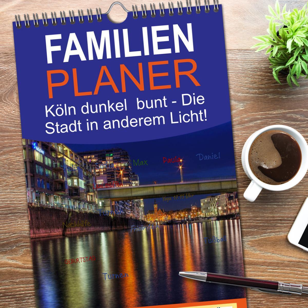 Bild: 9783457112441 | Familienplaner 2025 - Köln dunkel bunt - Die Stadt in anderem...