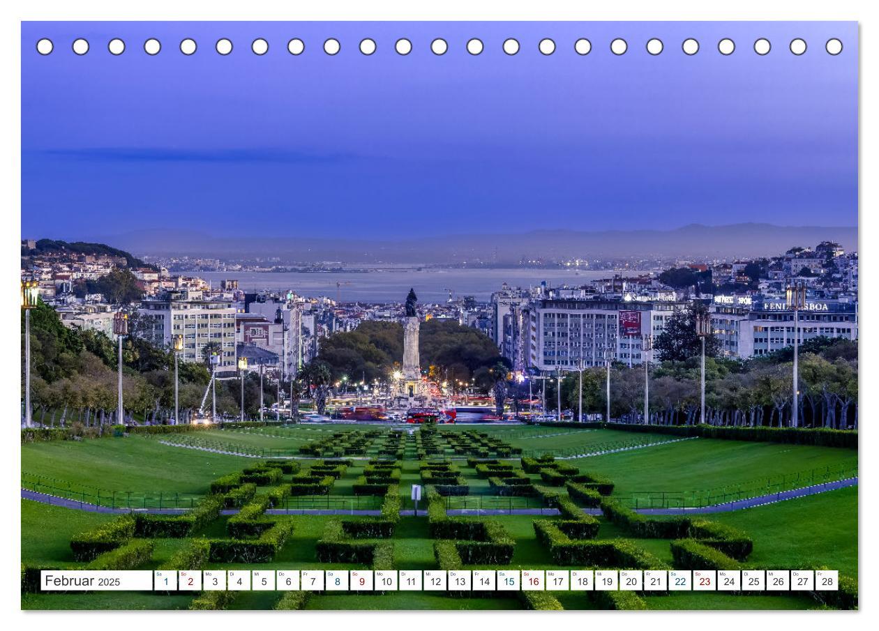 Bild: 9783383854088 | Eine Stadt voller Charme - Lissabon (Tischkalender 2025 DIN A5...