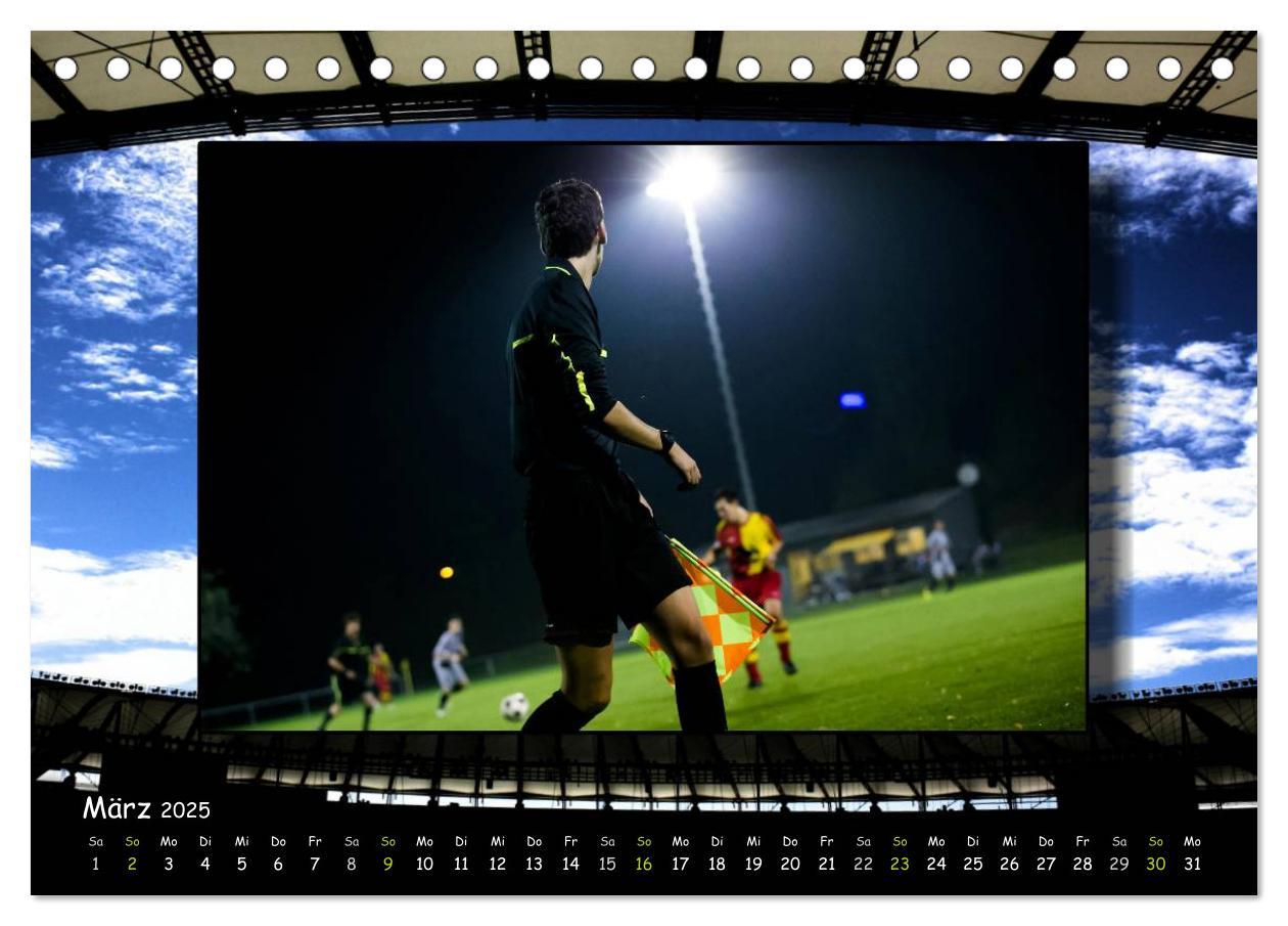 Bild: 9783435550050 | Fußball regiert die Welt (Tischkalender 2025 DIN A5 quer), CALVENDO...