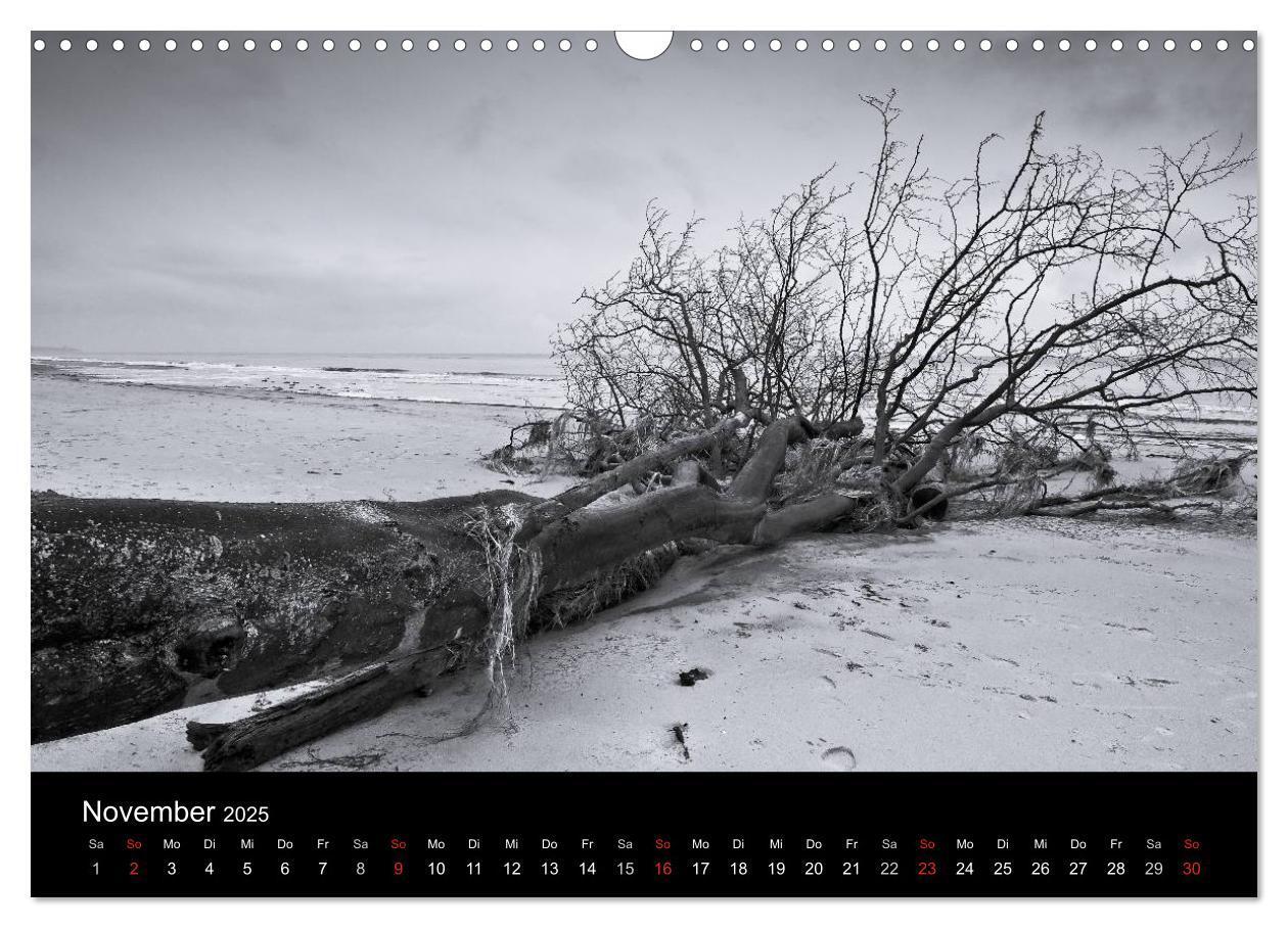 Bild: 9783435641307 | Strandspaziergang an der Ostsee (Wandkalender 2025 DIN A3 quer),...