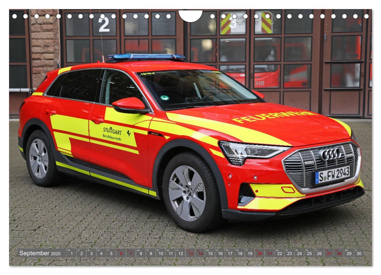 Bild: 9783383968068 | Einsatzfahrzeuge der Feuerwehr Stuttgart (Wandkalender 2025 DIN A4...