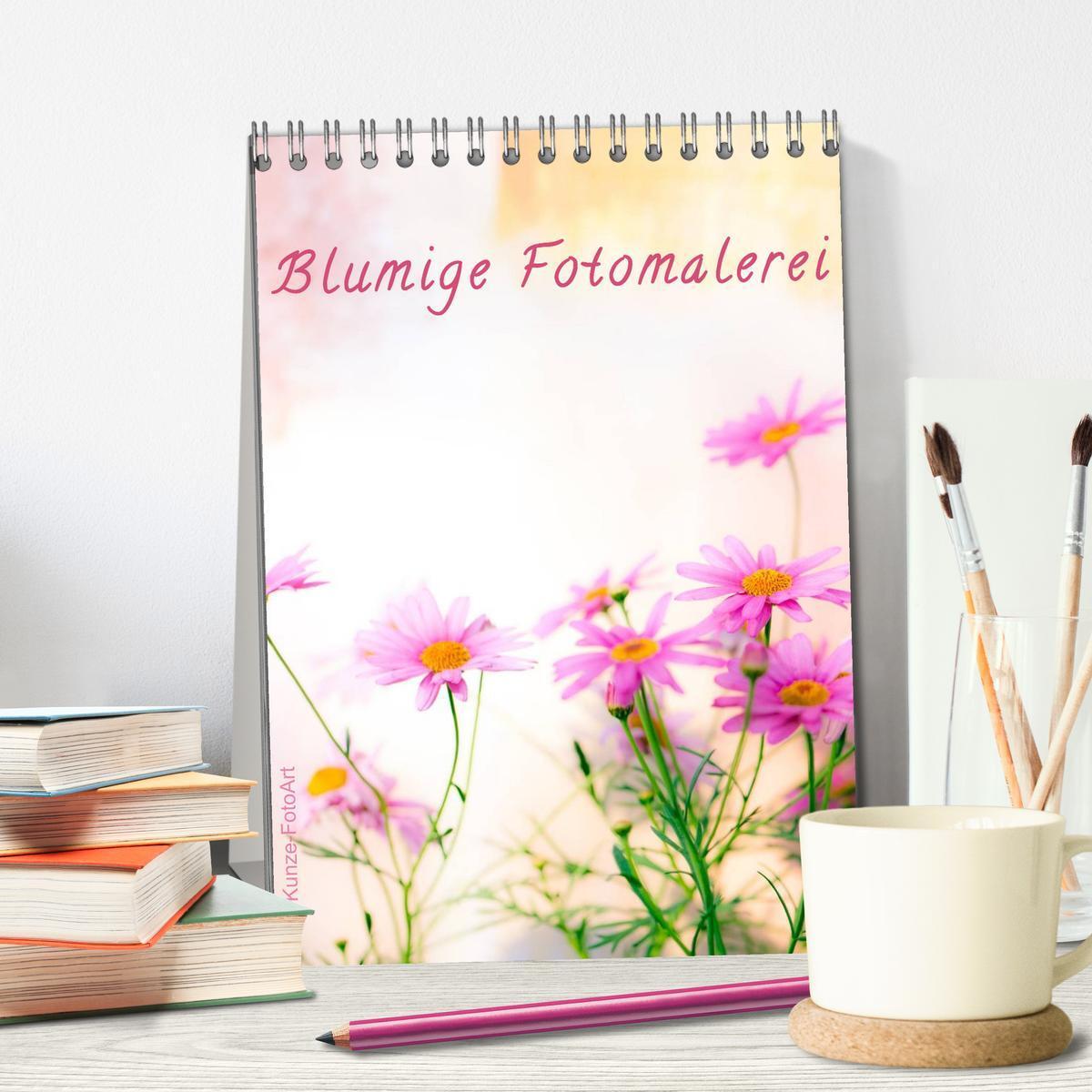 Bild: 9783457014981 | Blumige Fotomalerei (Tischkalender 2025 DIN A5 hoch), CALVENDO...