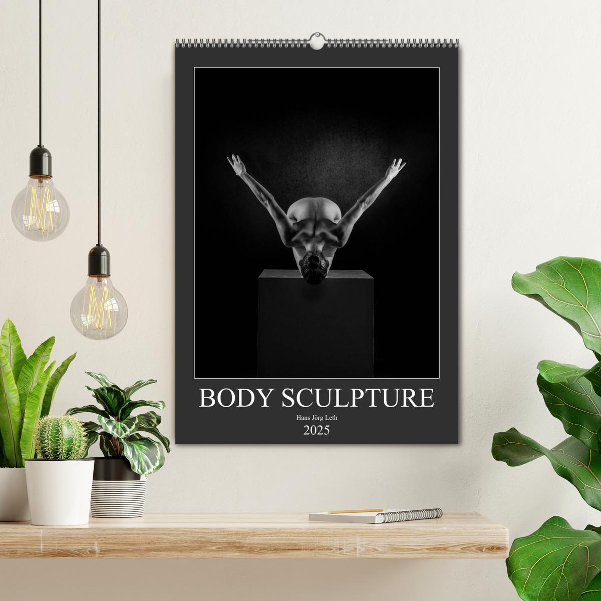 Bild: 9783435969883 | BODY SCULPTURE (Wandkalender 2025 DIN A2 hoch), CALVENDO...