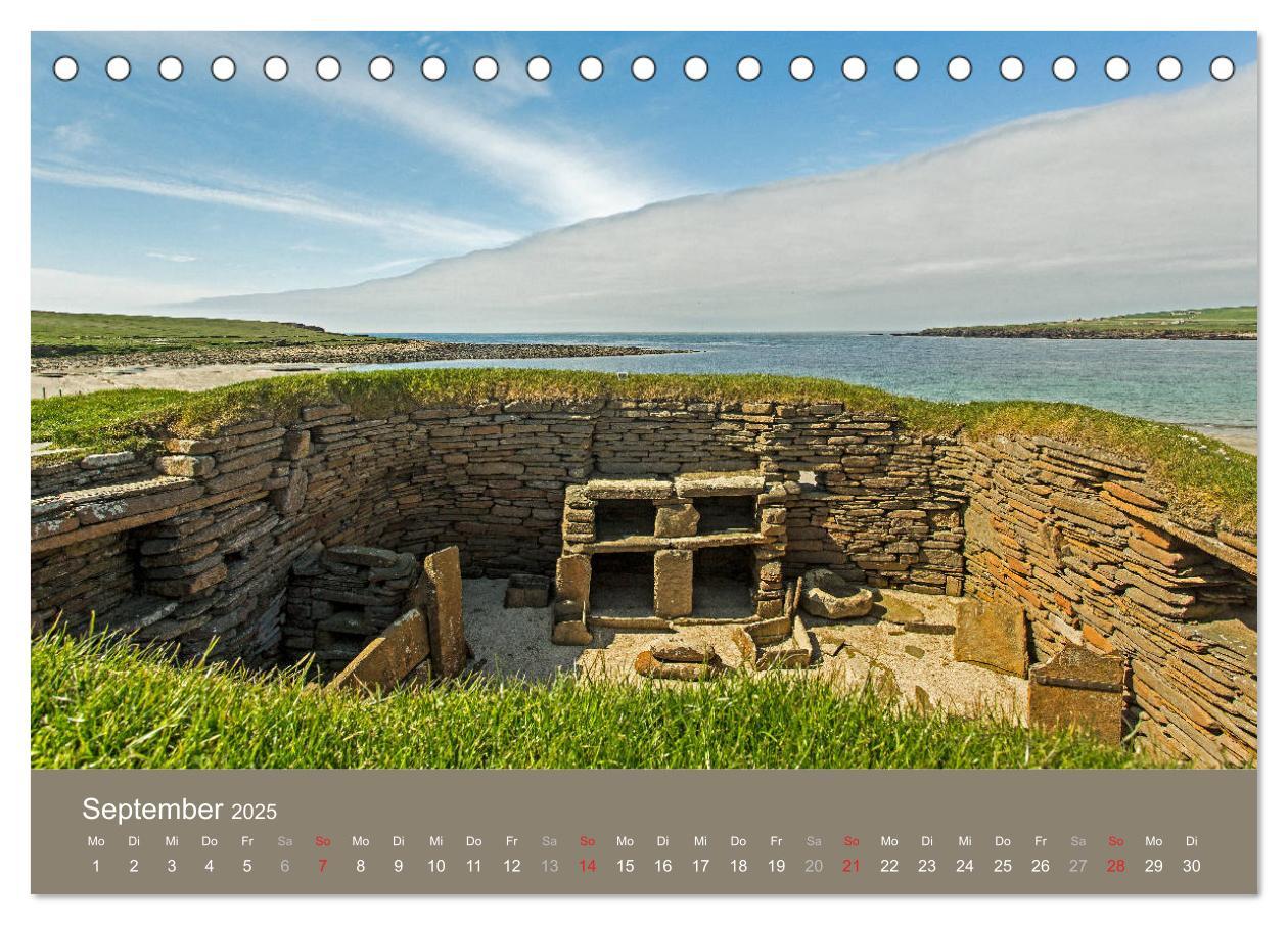 Bild: 9783435700196 | Historisches Schottland (Tischkalender 2025 DIN A5 quer), CALVENDO...