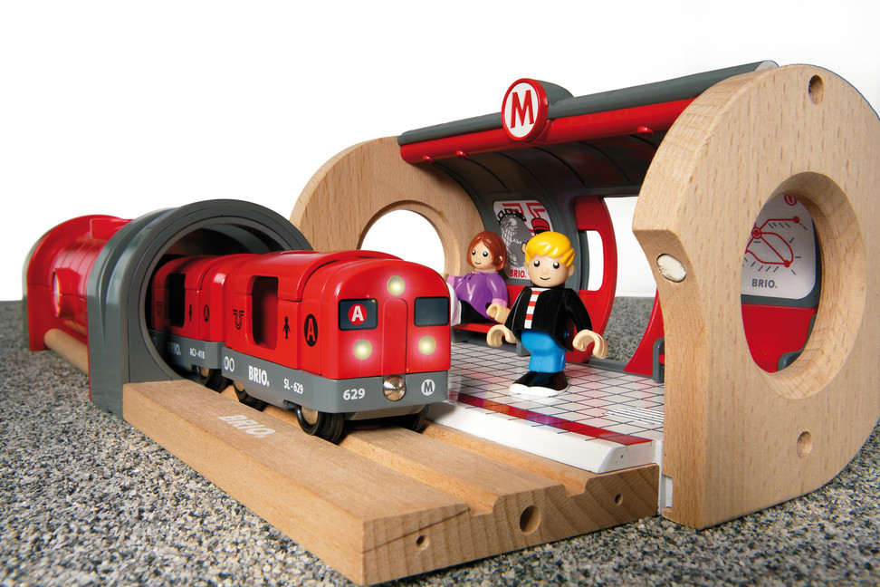 Bild: 7312350335132 | 33513 BRIO Metro Bahn Set | Spiel | 63351300 | Deutsch | 2020 | BRIO