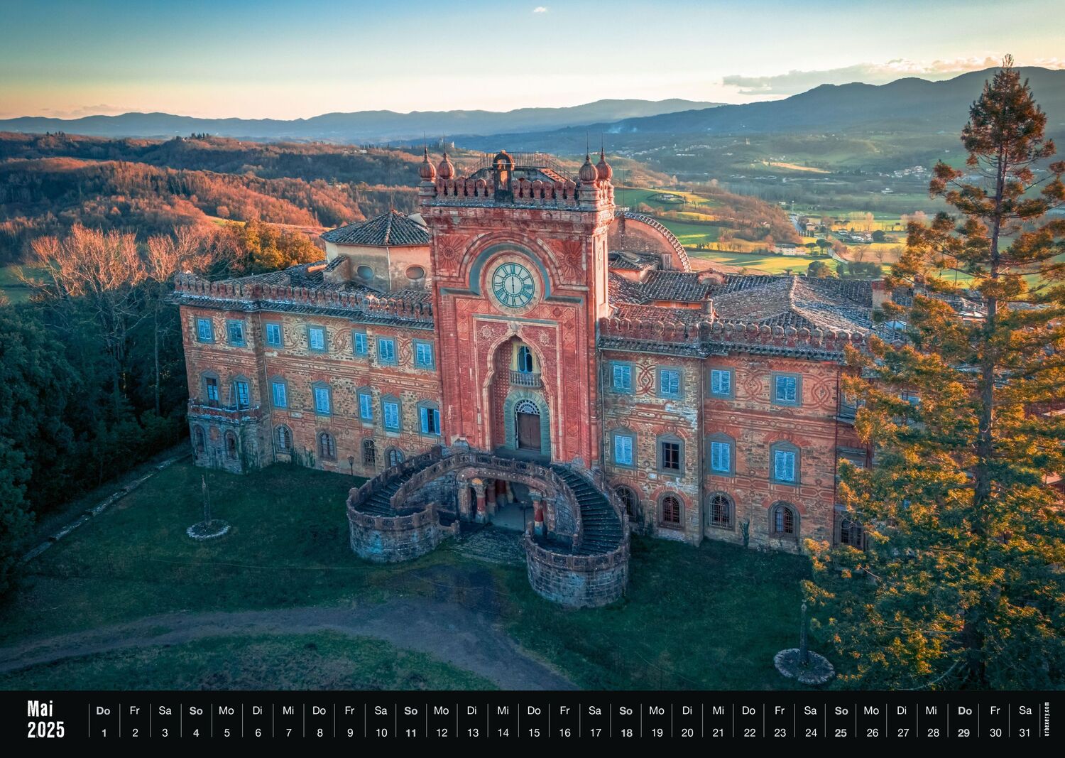 Bild: 9501672887582 | Lost 2025 - Kalender Urbexery Abandoned Places A3 Calendar | Gebauer