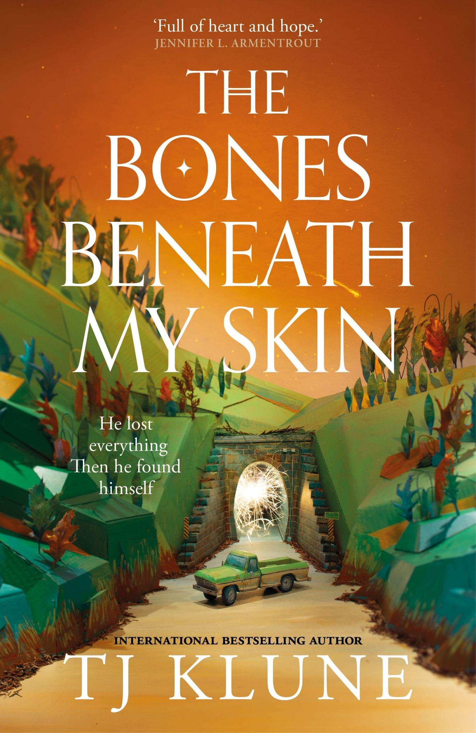 Cover: 9781035002306 | The Bones Beneath My Skin | T. J. Klune | Taschenbuch | Englisch