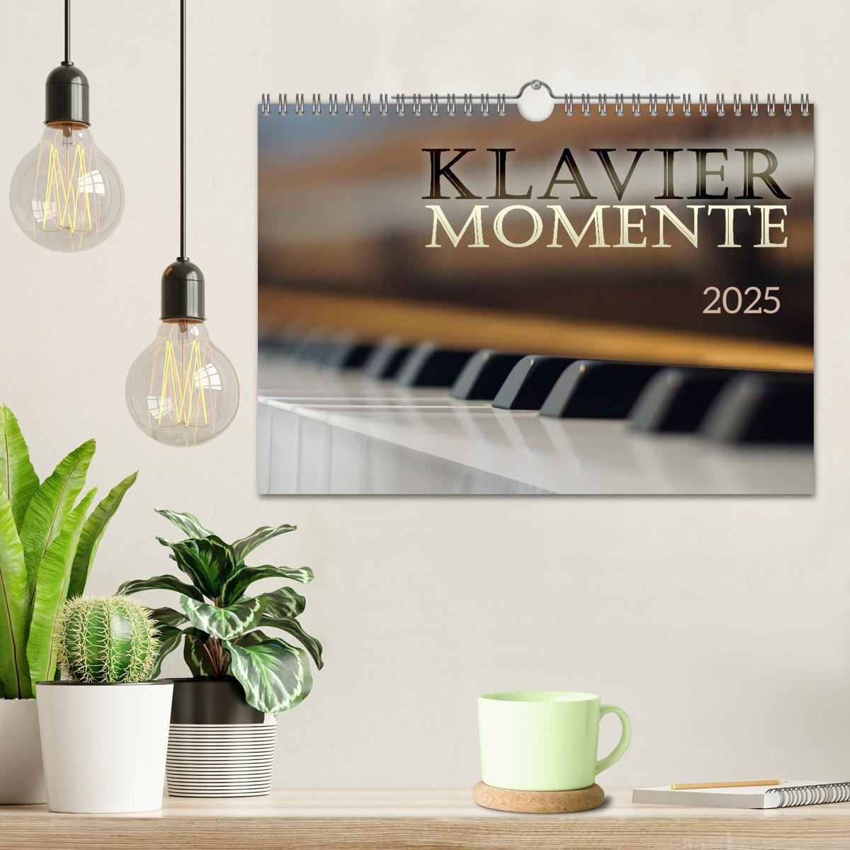 Bild: 9783383924620 | Klavier Momente (Wandkalender 2025 DIN A4 quer), CALVENDO...