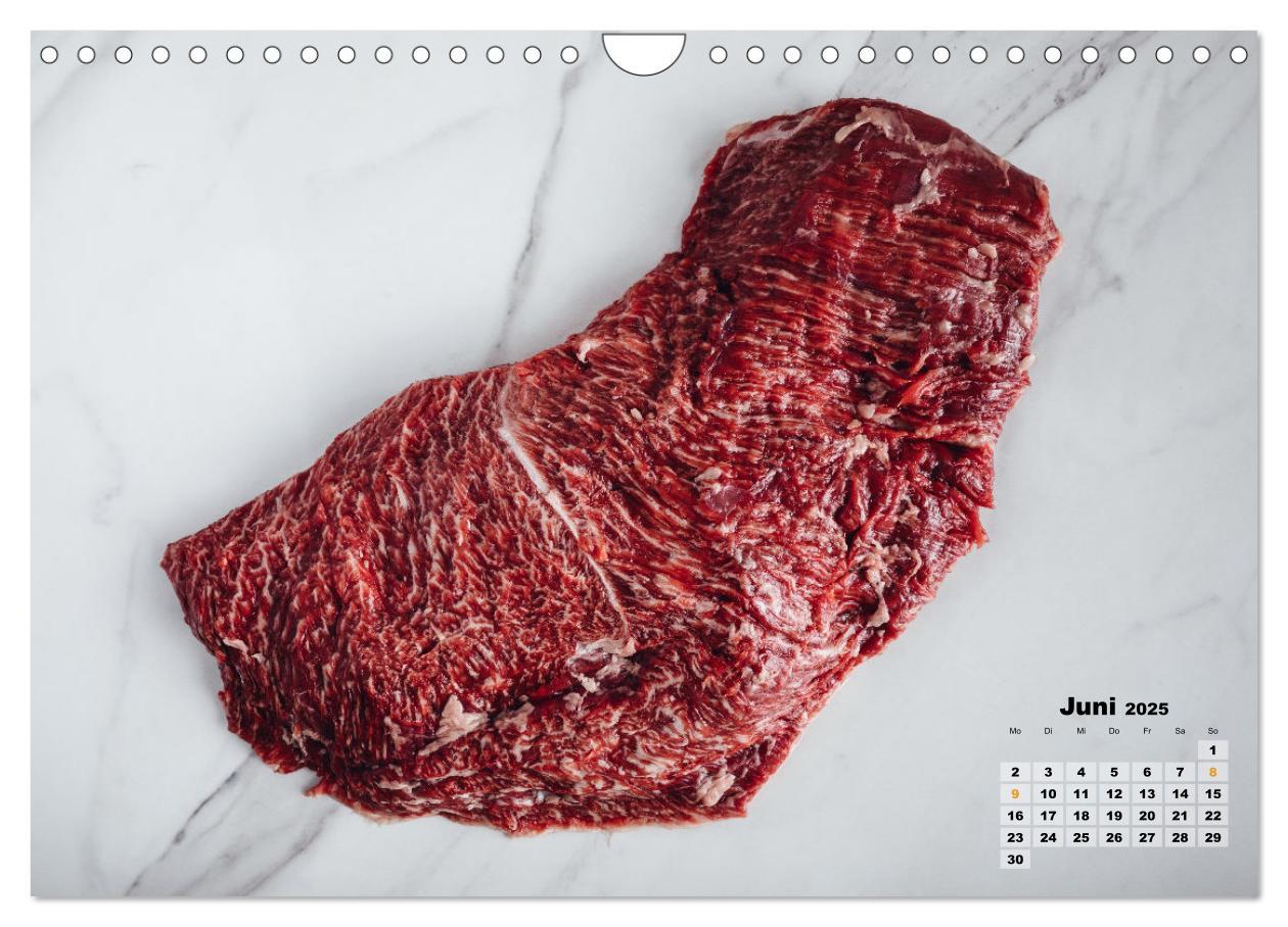 Bild: 9783435097500 | WAGYU (Wandkalender 2025 DIN A4 quer), CALVENDO Monatskalender | 2025